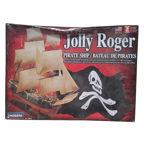 Jolly Roger Pirate Ship Model Kit - Picture 2 of 3